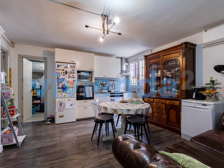 Commercial for Sale in Opañel, Madrid 3