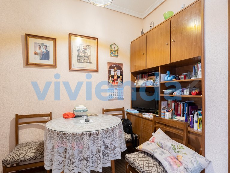 Apartment for Sale in Palacio, Madrid 5
