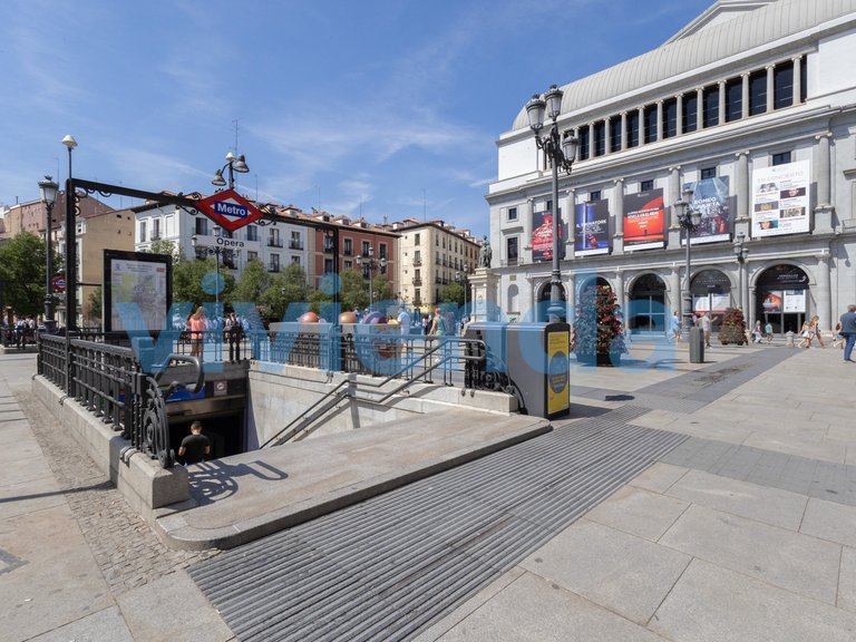 Apartment for Sale in Palacio, Madrid 4