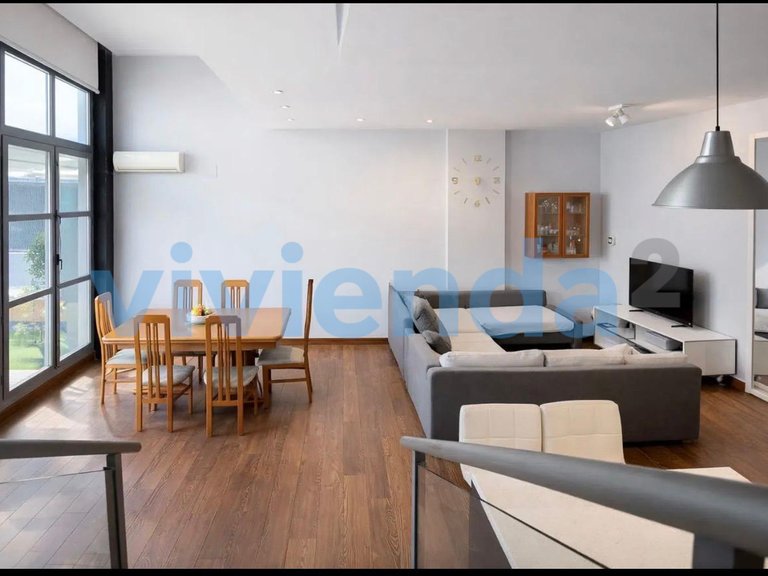 Commercial for Sale in Rejas, Madrid 1