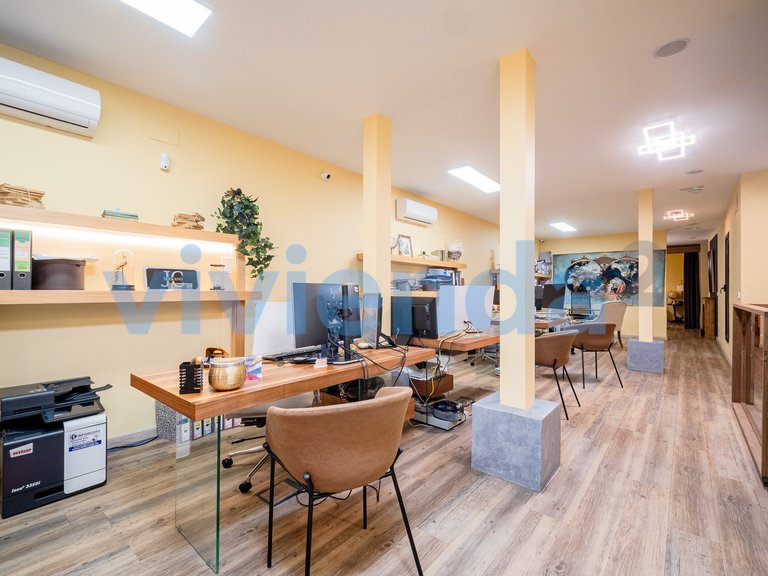 Commercial for Sale in Justicia, Madrid 1