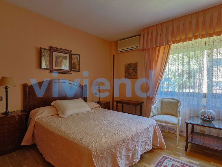 Apartment for Sale in San Juan Bautista, Madrid 6