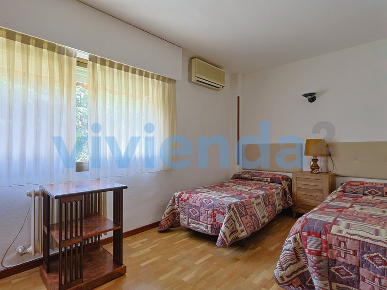 Apartment for Sale in San Juan Bautista, Madrid 10