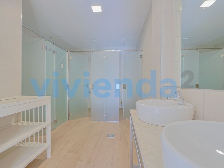Apartment for Sale in Arcos, Madrid 12