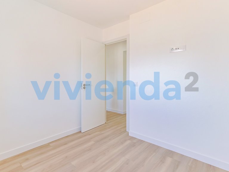 Apartment for Sale in Valverde, Madrid 7