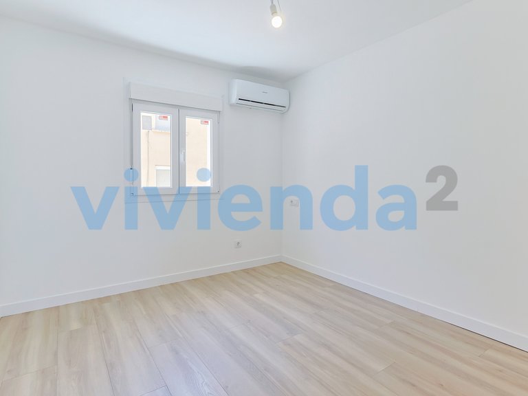 Apartment for Sale in Valverde, Madrid 8