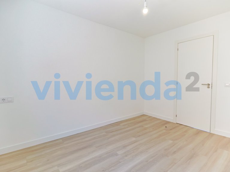 Apartment for Sale in Valverde, Madrid 11