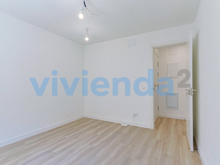 Apartment for Sale in Valverde, Madrid 24