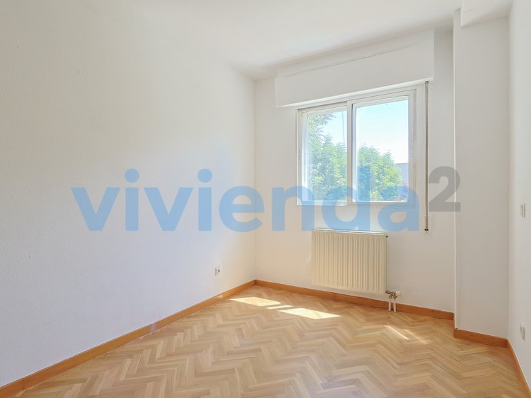Apartment for Sale in Rosas, Madrid 17