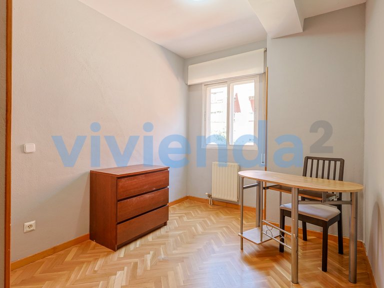 Apartment for Sale in Rosas, Madrid 5