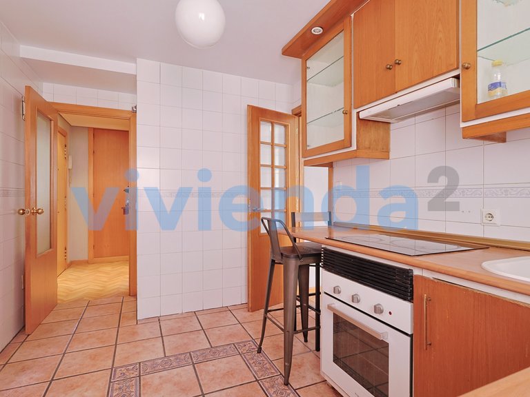 Apartment for Sale in Rosas, Madrid 3