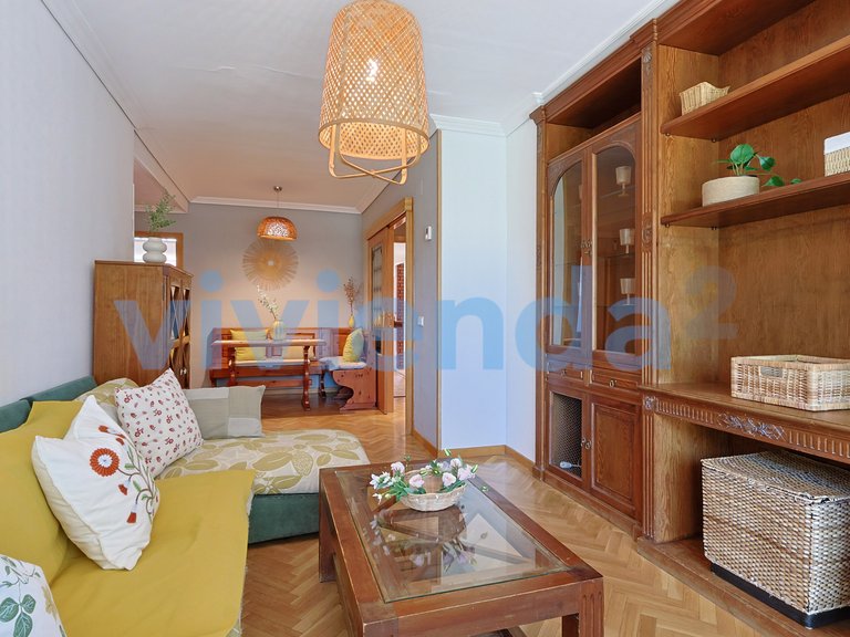Apartment for Sale in Rosas, Madrid 1