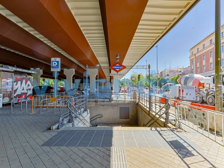 Apartment for Sale in San Diego, Madrid 1