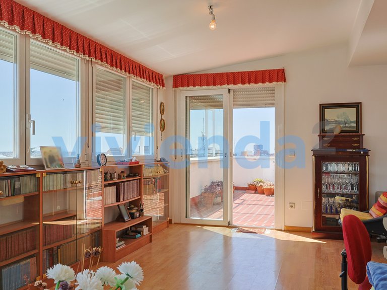 Apartment for Sale in Ríos Rosas, Madrid 12