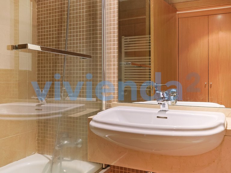 Apartment for Sale in Rejas, Madrid 17