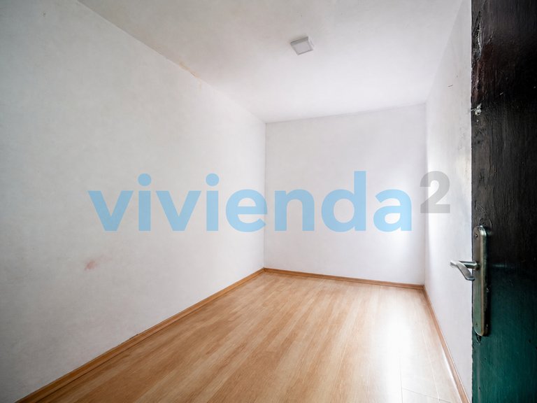 Apartment for Sale in Almendrales, Madrid 28