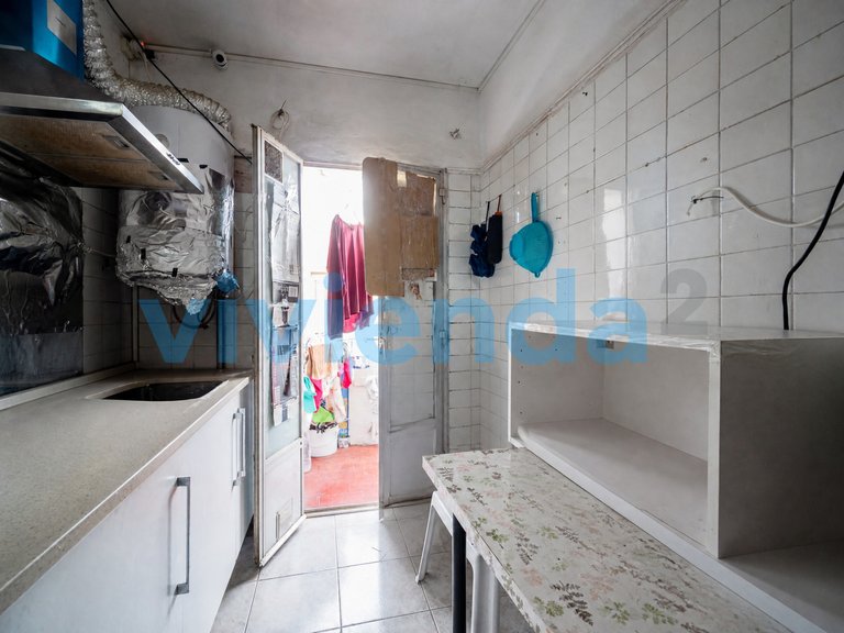 Apartment for Sale in Almendrales, Madrid 5