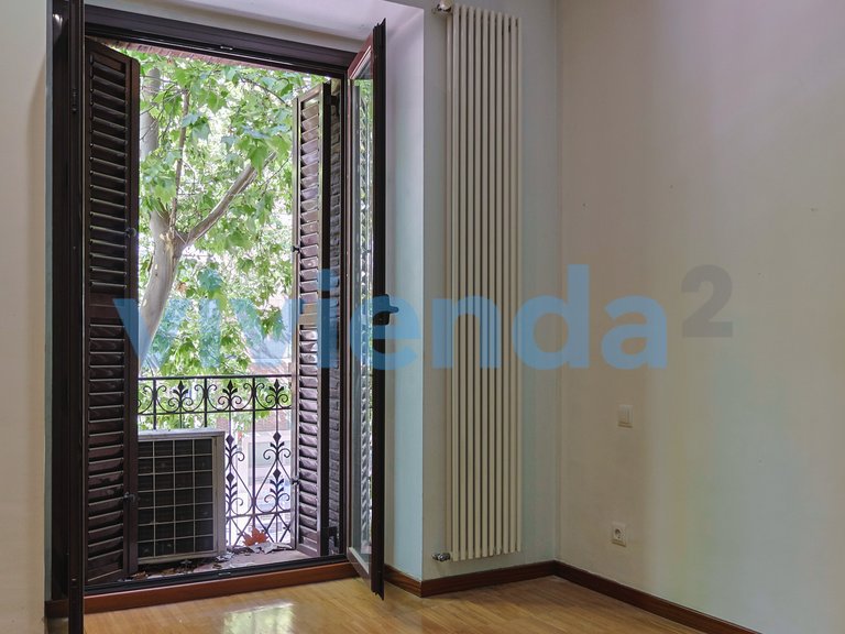 Apartment for Sale in Pacífico, Madrid 6