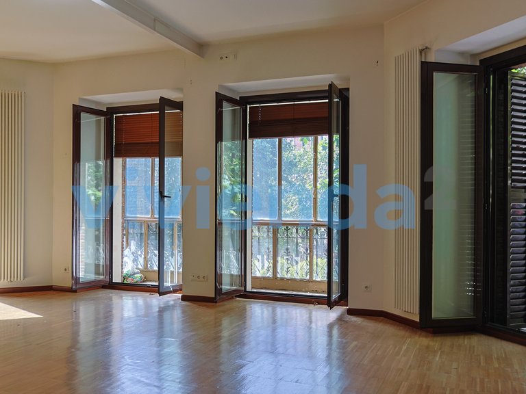 Apartment for Sale in Pacífico, Madrid 3