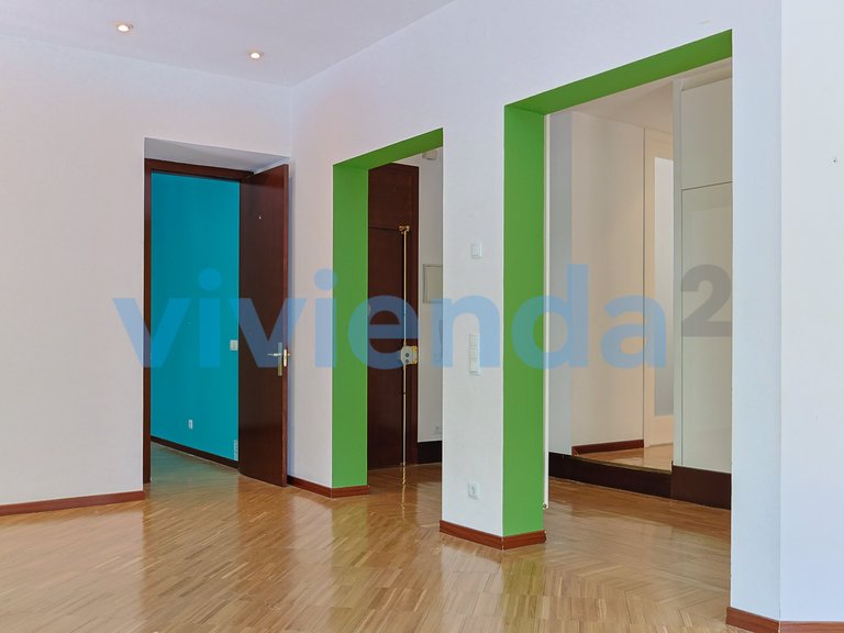 Apartment for Sale in Pacífico, Madrid 4