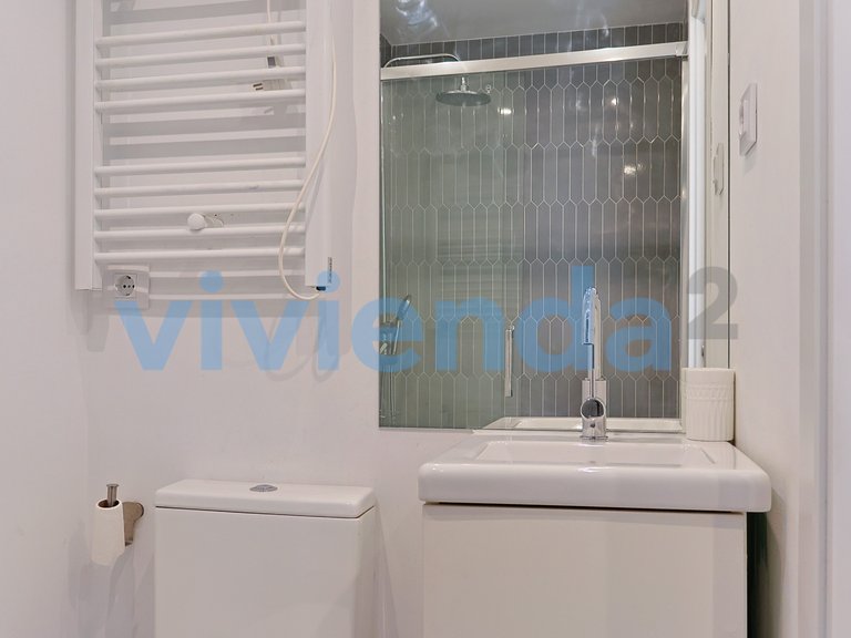 Apartment for Sale in Fuente del Berro, Madrid 20