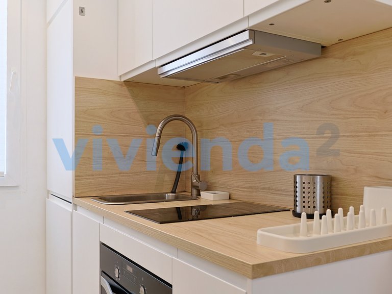 Apartment for Sale in Fuente del Berro, Madrid 21