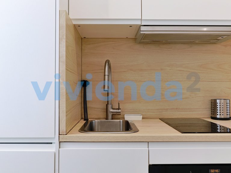 Apartment for Sale in Fuente del Berro, Madrid 23