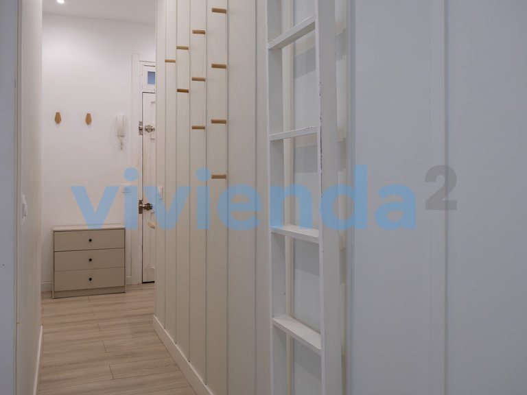 Apartment for Sale in Fuente del Berro, Madrid 29