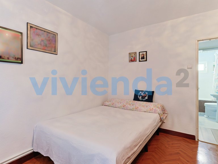 Apartment for Sale in Media Legua, Madrid 4
