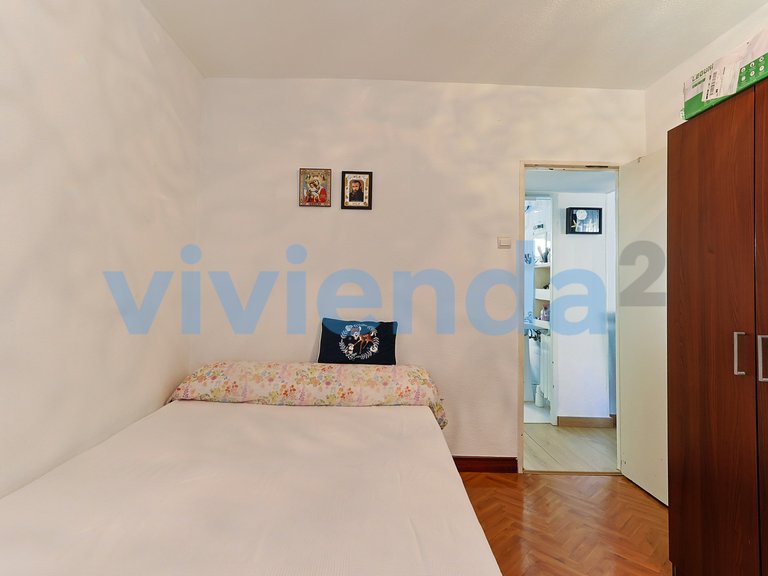 Apartment for Sale in Media Legua, Madrid 6