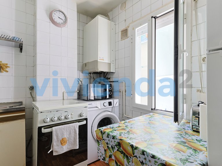 Apartment for Sale in Media Legua, Madrid 11