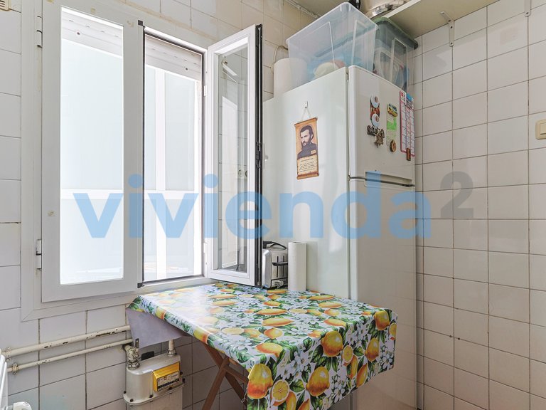 Apartment for Sale in Media Legua, Madrid 12
