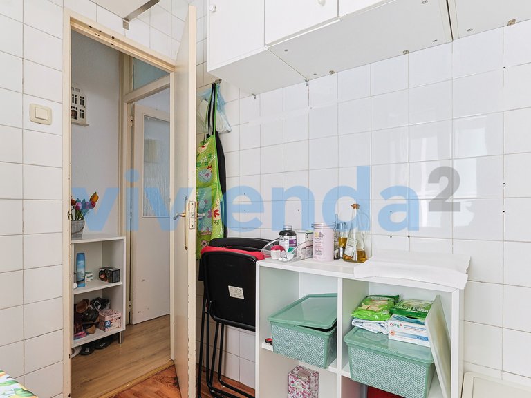 Apartment for Sale in Media Legua, Madrid 13