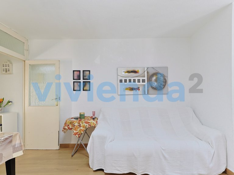 Apartment for Sale in Media Legua, Madrid 19