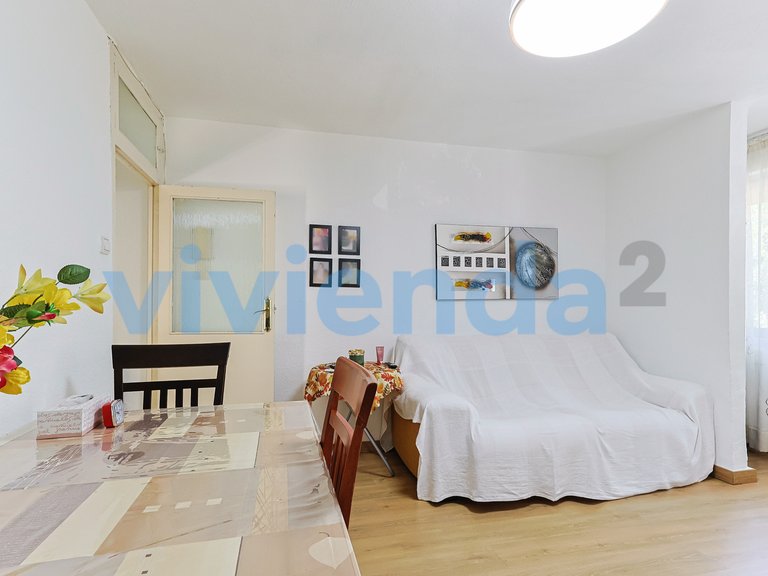 Apartment for Sale in Media Legua, Madrid 22