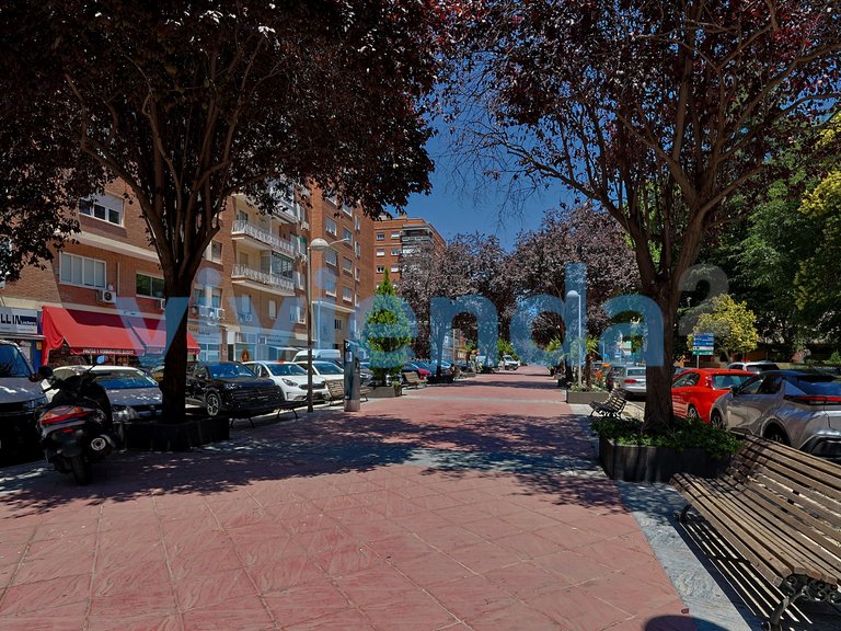 Apartment for Sale in Castilla, Madrid 18