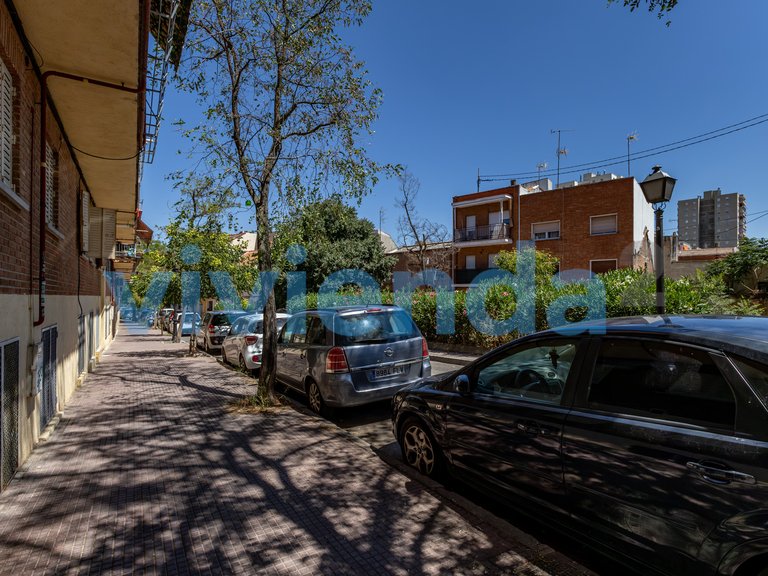Apartment for Sale in Valverde, Madrid 6