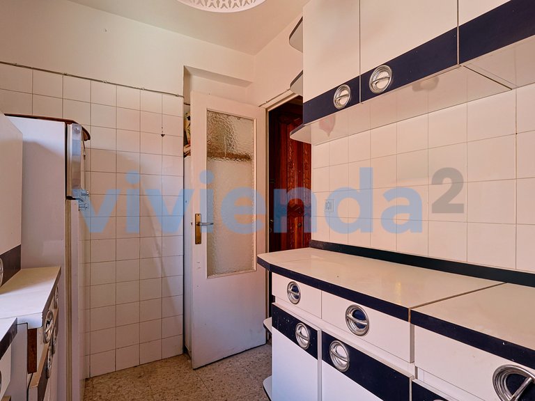 Apartment for Sale in Valverde, Madrid 13