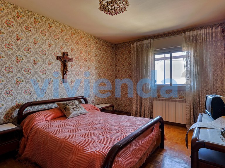 Apartment for Sale in Valverde, Madrid 17