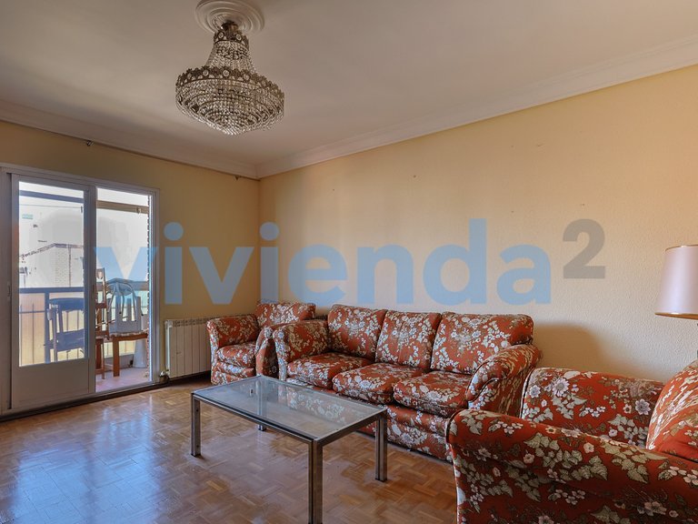 Apartment for Sale in Valverde, Madrid 2