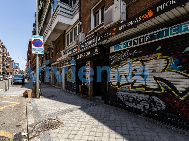 Commercial for Sale in Imperial, Madrid 4