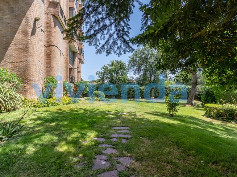 Apartment for Sale in Nueva España, Madrid 37