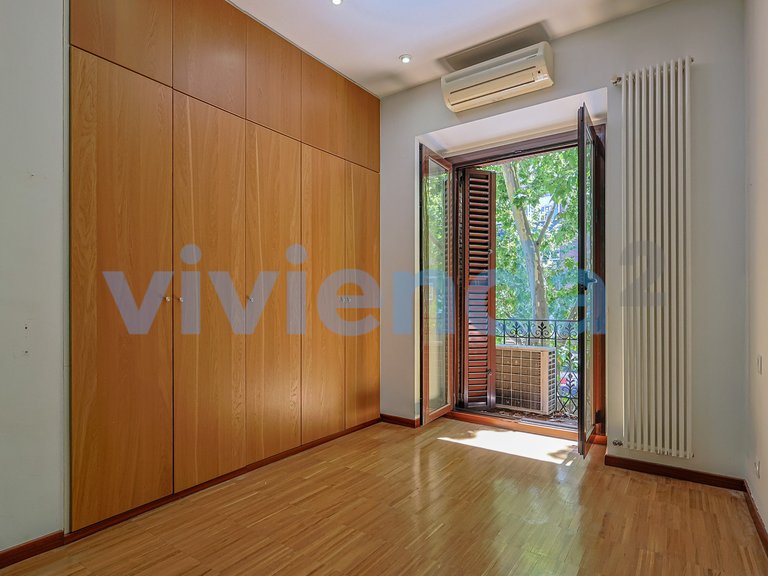 Apartment for Sale in Pacífico, Madrid 8