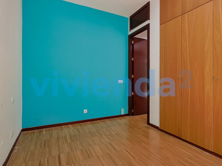Apartment for Sale in Pacífico, Madrid 9
