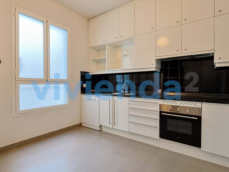 Apartment for Sale in Pacífico, Madrid 30