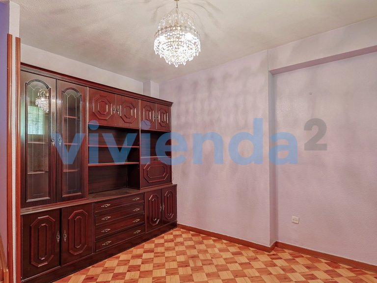 Apartment for Sale in Quintana, Madrid 28