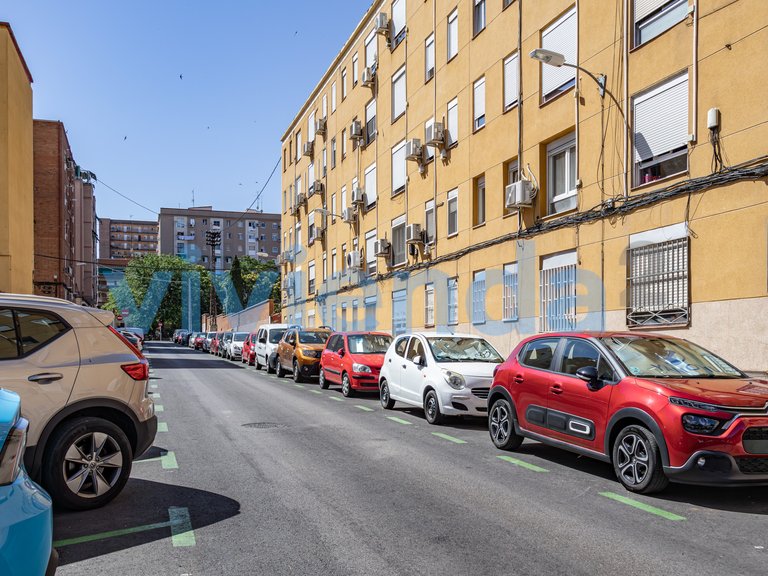 Apartment for Sale in Quintana, Madrid 30