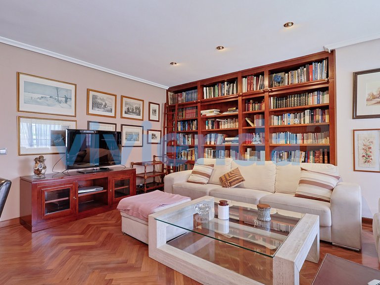 Apartment for Sale in Castilla, Madrid 32