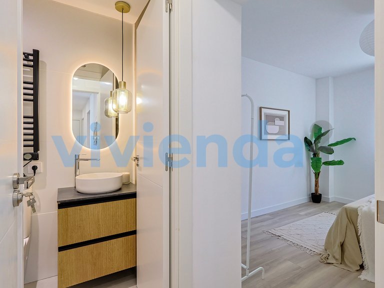 Apartment for Sale in Valverde, Madrid 11