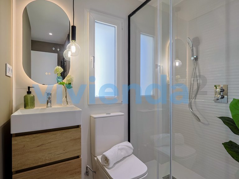 Apartment for Sale in Valverde, Madrid 14